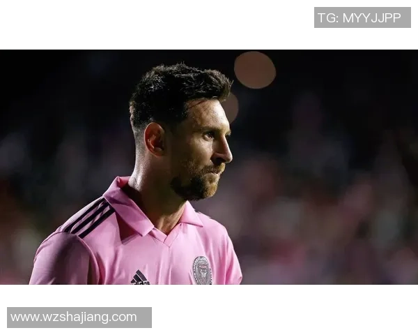 足球历史上最具影响力的十二号球星盘点及其传奇成就解析